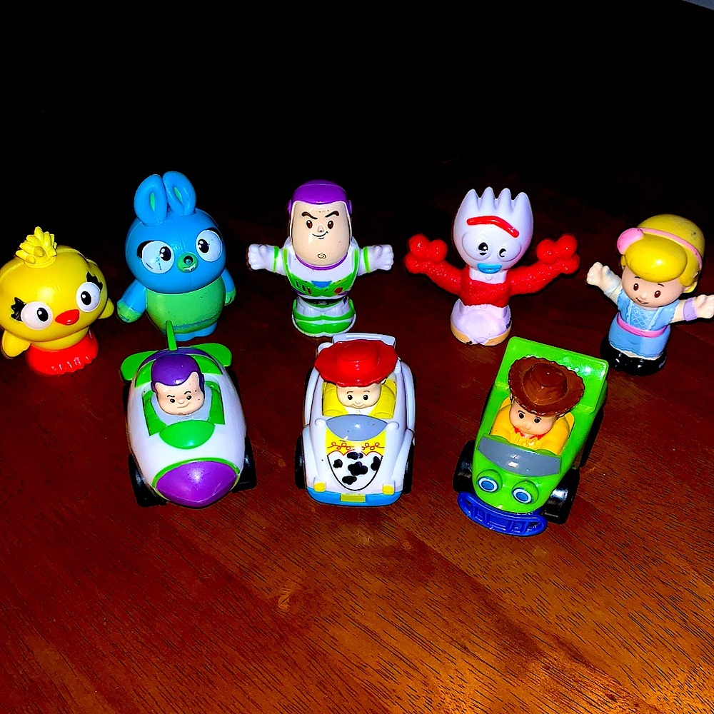 Toy Story Fisher Price Little People lot figures and cars
